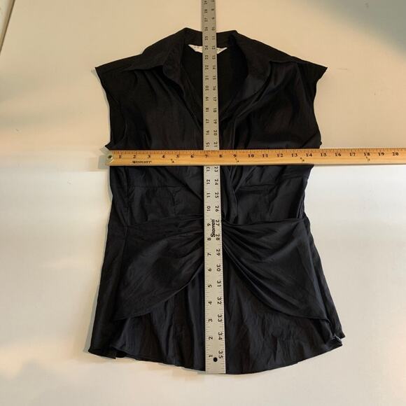 Trina Turk Blouse Womens S Small Black Cap Sleeve Twist Front Side Zip Crepe - Picture 7 of 11